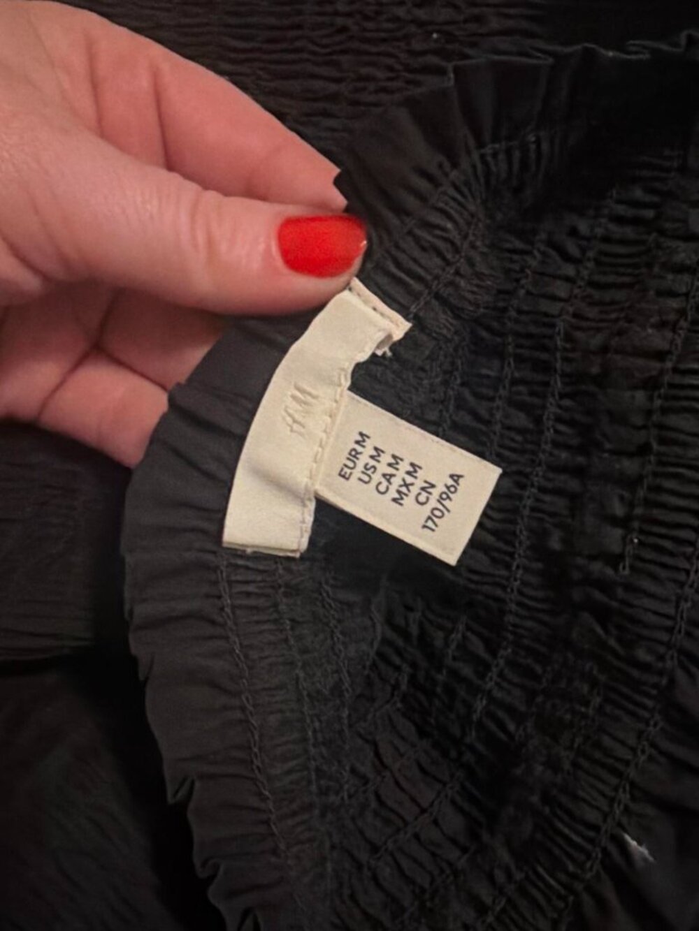 H&M black off the shoulder mini dress with ruffled hem - Picture 5 of 5